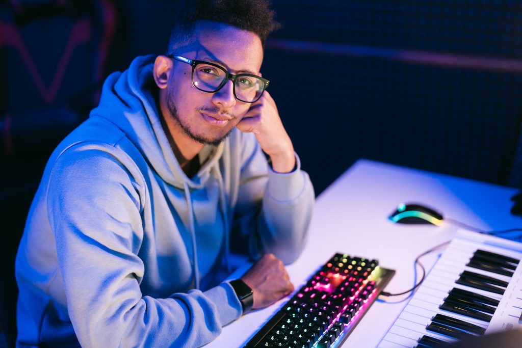 Masterización para Djs Productores de House, tech House, electronica, techno